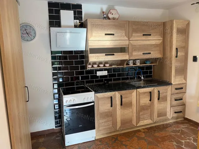 Eladó mezőgazdasági ingatlan Besenyszög 30 nm