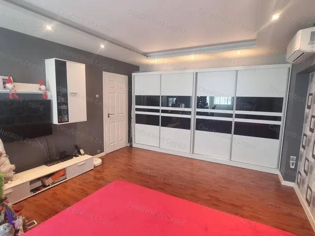 Eladó lakás Cegléd 57 nm