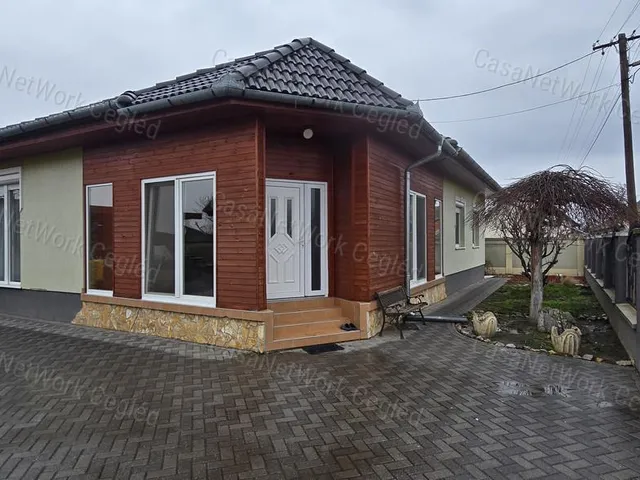 Eladó ház Abony 103 nm