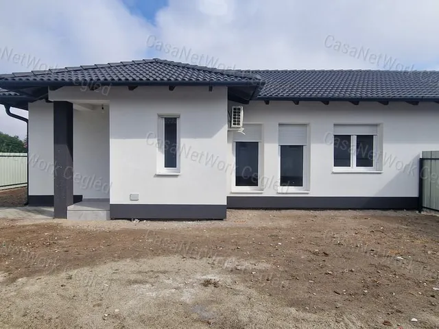 Eladó ház Cegléd 67 nm