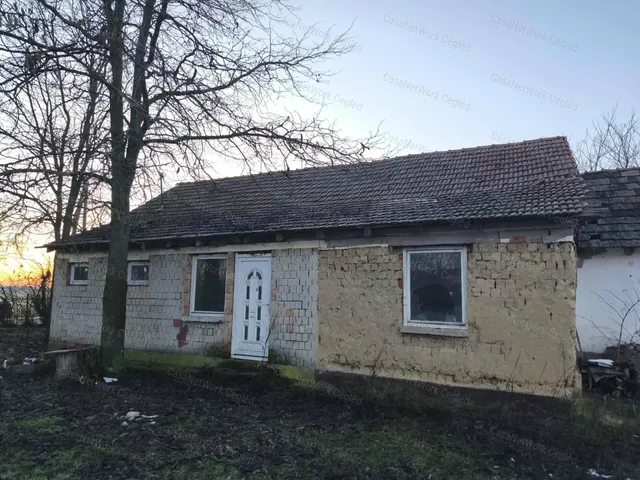 Eladó mezőgazdasági ingatlan Tápiószele 74 nm