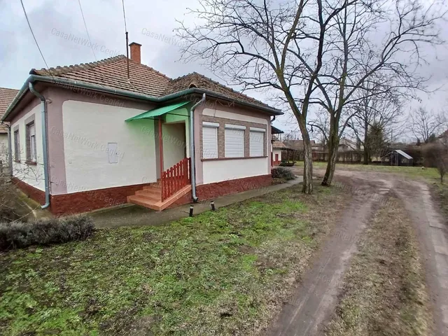 Eladó ház Tápiószele 80 nm