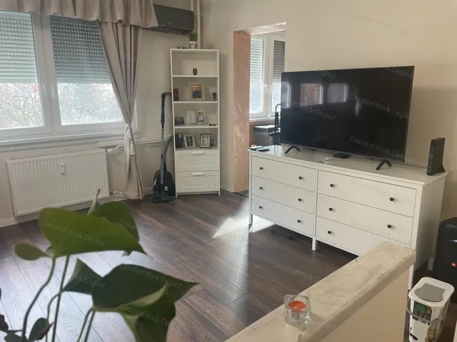 Eladó lakás Szolnok 49 nm