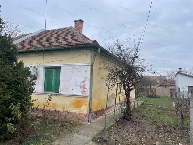 Eladó ház Szolnok 75 nm
