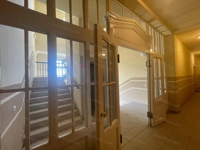 Eladó lakás Szolnok 68 nm