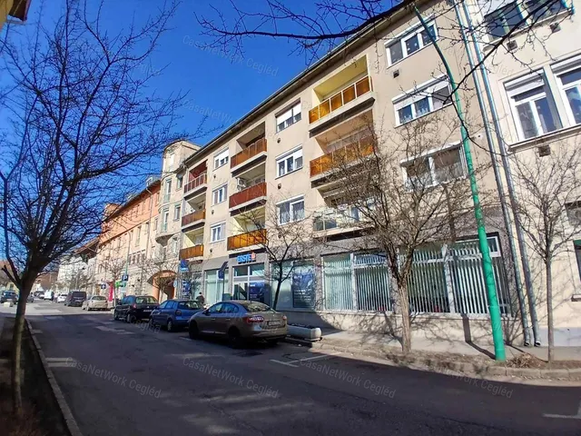 Eladó lakás Cegléd 70 nm