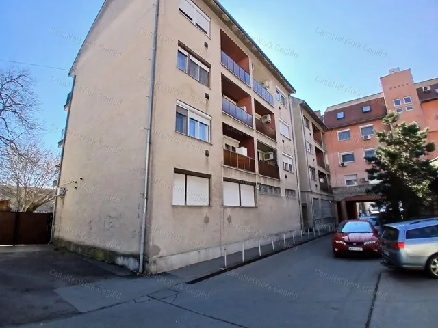 Eladó lakás Cegléd 70 nm