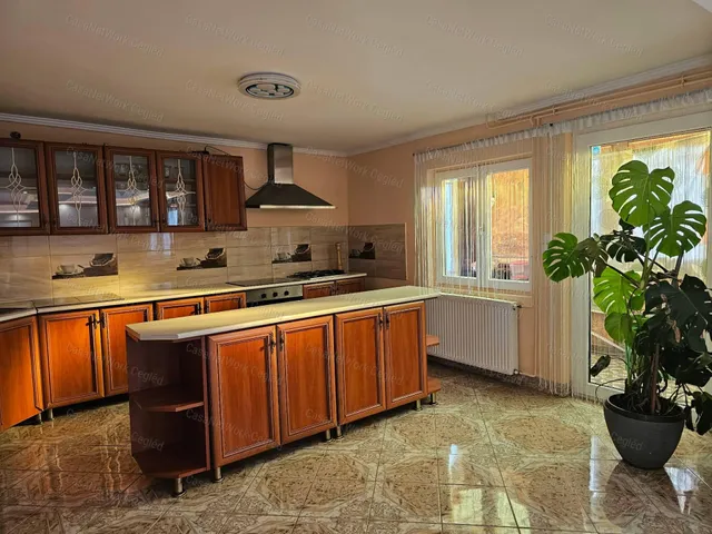 Eladó ház Monor 85 nm