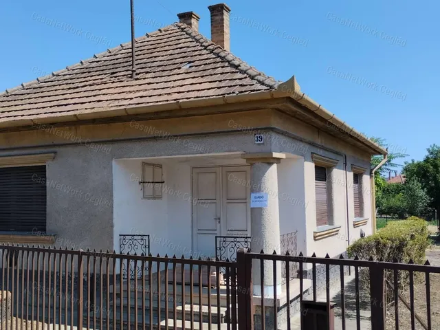 Eladó ház Abony 65 nm