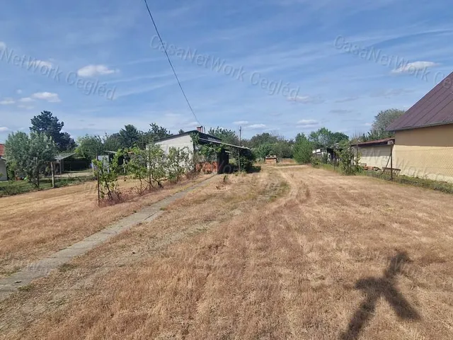 Eladó mezőgazdasági ingatlan Cegléd 55 nm