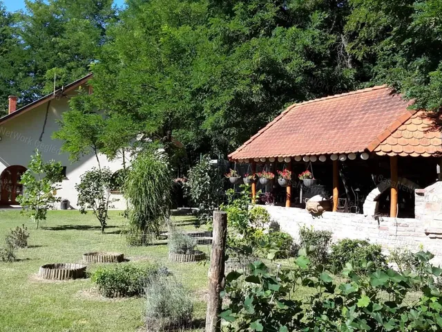 Eladó mezőgazdasági ingatlan Vasad 96 nm