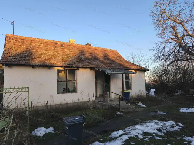 Eladó ház Tápiószele 50 nm