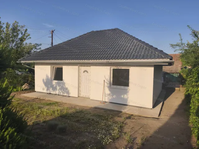 Eladó ház Tápiószele 48 nm