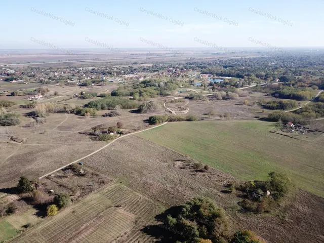 Eladó telek Cegléd 777 nm