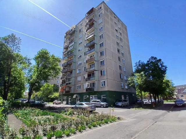 Eladó lakás Cegléd 57 nm