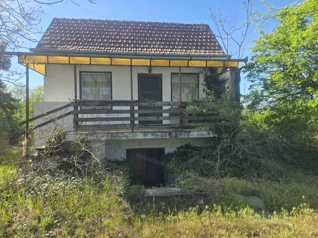Eladó mezőgazdasági ingatlan Csemő 30 nm