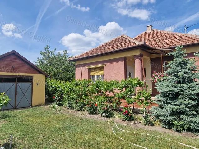Eladó ház Újszilvás 70 nm