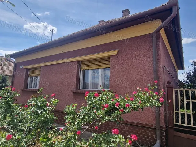 Eladó ház Újszilvás 70 nm