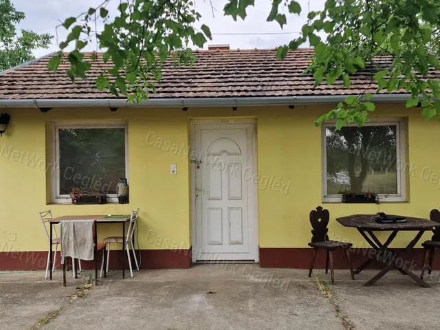 Eladó mezőgazdasági ingatlan Cegléd 40 nm