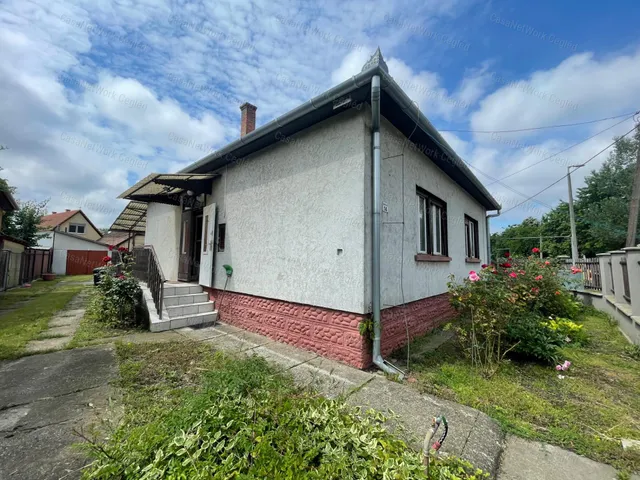 Eladó ház Szolnok 90 nm