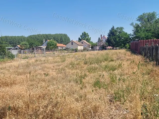 Eladó telek Csemő 909 nm
