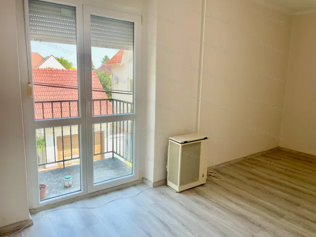 Eladó lakás Szolnok 57 nm