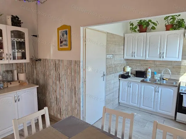 Eladó ház Cegléd 165 nm