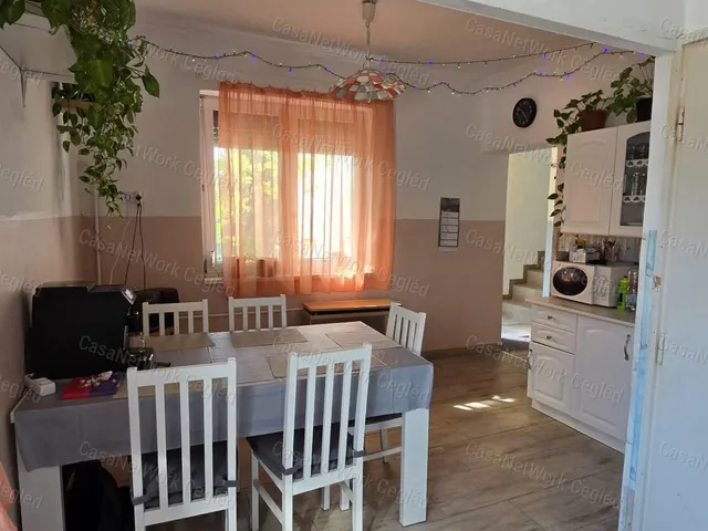 Eladó ház Cegléd 165 nm