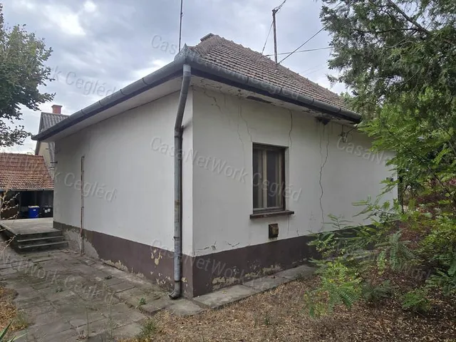 Eladó ház Cegléd 62 nm