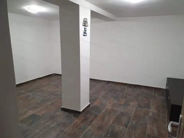 Kiadó kereskedelmi és ipari ingatlan Szolnok 67 nm