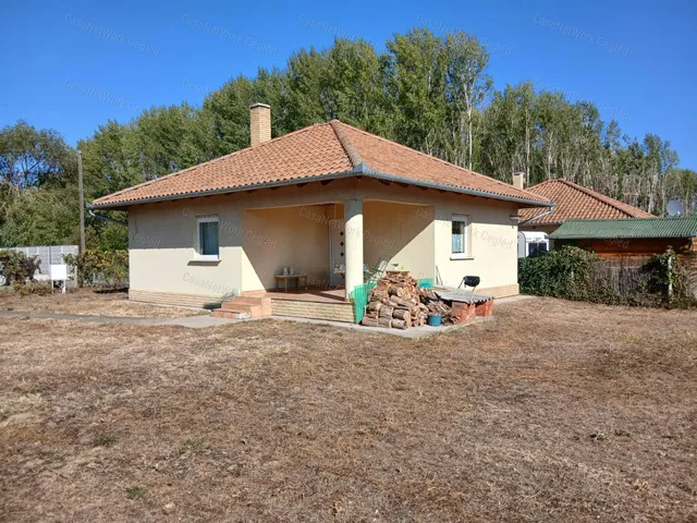 Eladó ház Csemő 58 nm