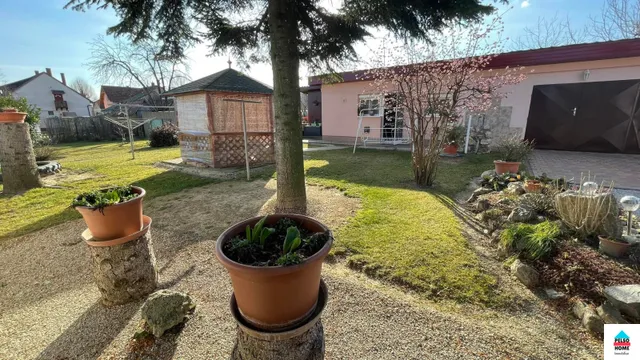Eladó ház Marcali, Rendezett családi ház+Apartman 135 nm