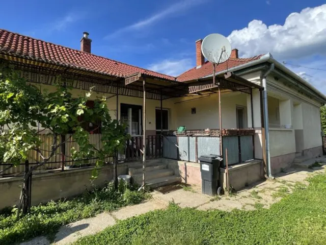 Eladó ház Csömend 120 nm