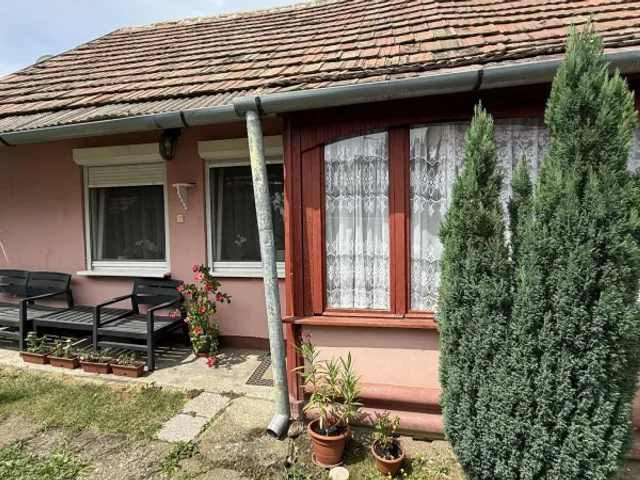 Eladó ház Marcali, Vidéki hangulat a városban 90 nm