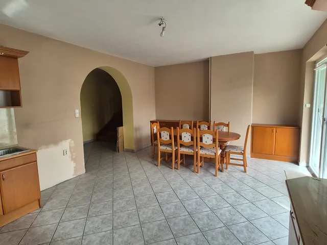 Kiadó ház Debrecen, Biharikert 172 nm