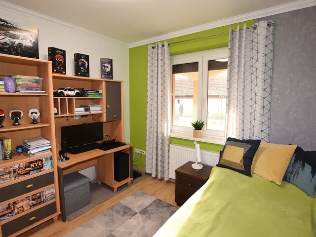 Eladó ház Mikepércs 142 nm