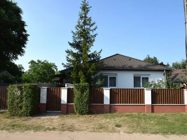 Eladó ház Hajdúsámson, Sámsonkert 95 nm