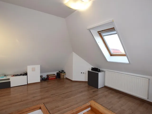 Eladó lakás Debrecen, Vargakert 81 nm