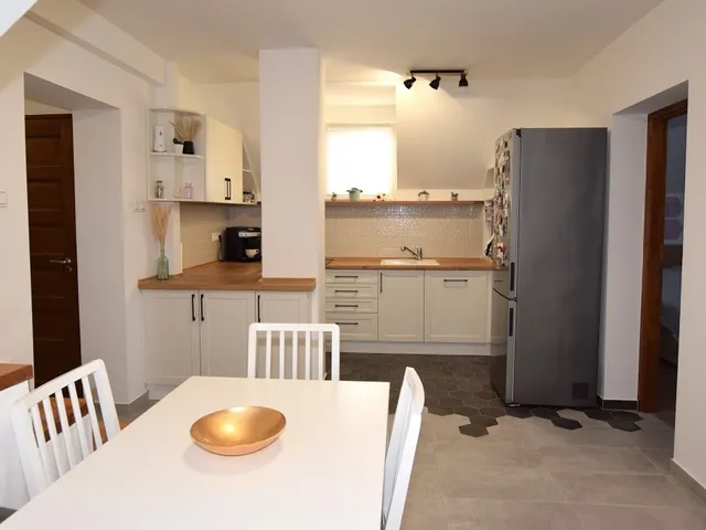 Eladó lakás Debrecen, Vargakert 81 nm