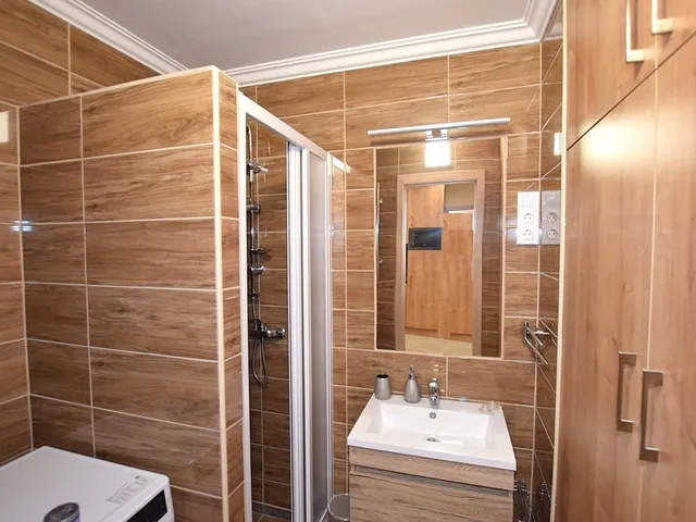 Eladó lakás Debrecen, Széchenyikert 78 nm