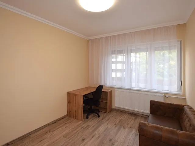 Eladó lakás Debrecen, Széchenyikert 78 nm