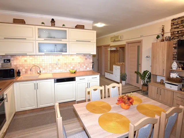 Eladó lakás Debrecen, Újkert 71 nm