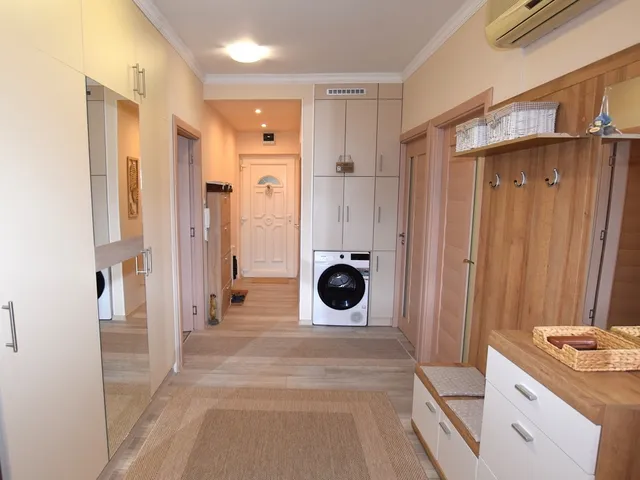 Eladó lakás Debrecen, Újkert 71 nm