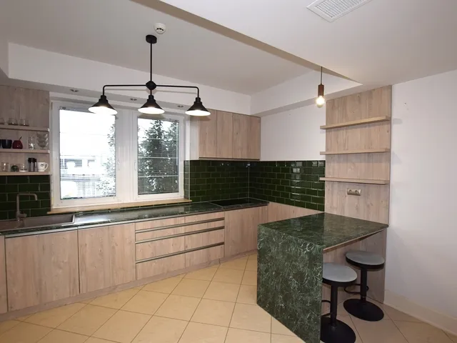 Eladó ház Debrecen, Veres Péter-kert 267 nm