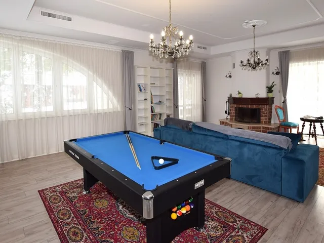 Eladó ház Debrecen, Veres Péter-kert 267 nm