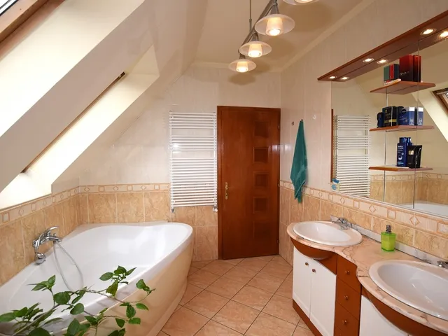 Eladó lakás Debrecen, Óváros 78 nm