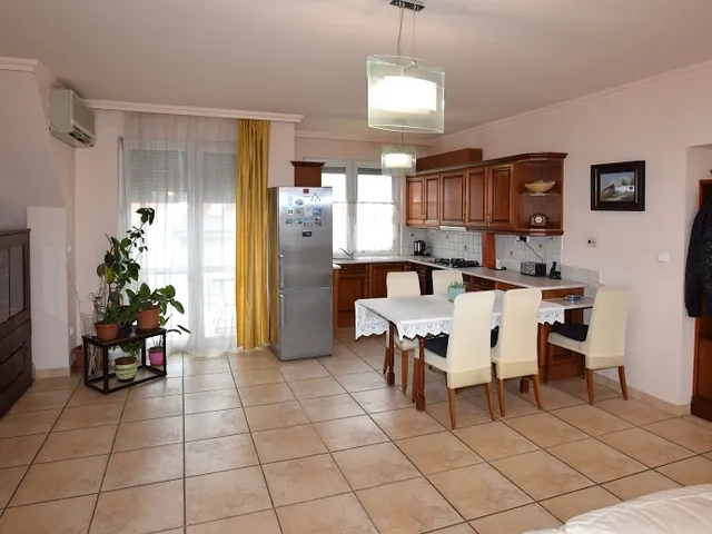 Eladó lakás Debrecen, Óváros 78 nm