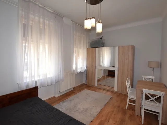 Kiadó lakás Debrecen, Óváros 28 nm