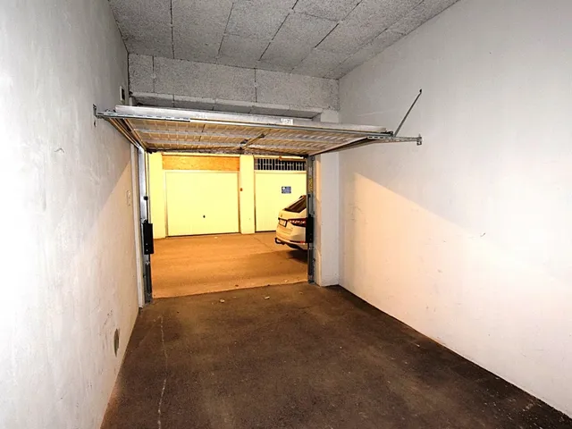 Kiadó garázs Debrecen, Sestakert 13 nm