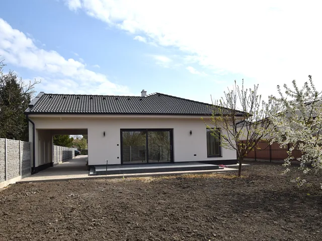 Eladó ház Debrecen, Józsa 146 nm
